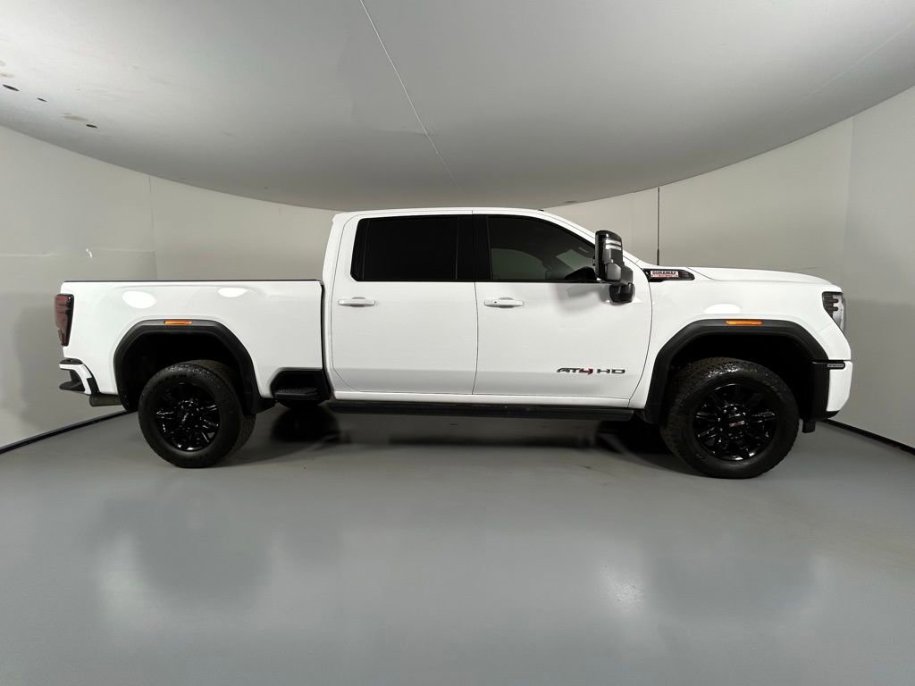 Used 2024 GMC Sierra 2500 AT4 w/ AT4 Premium Plus Package image 6