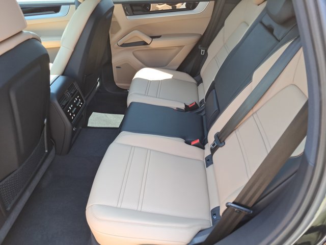 New 2025 Porsche Cayenne S image 19