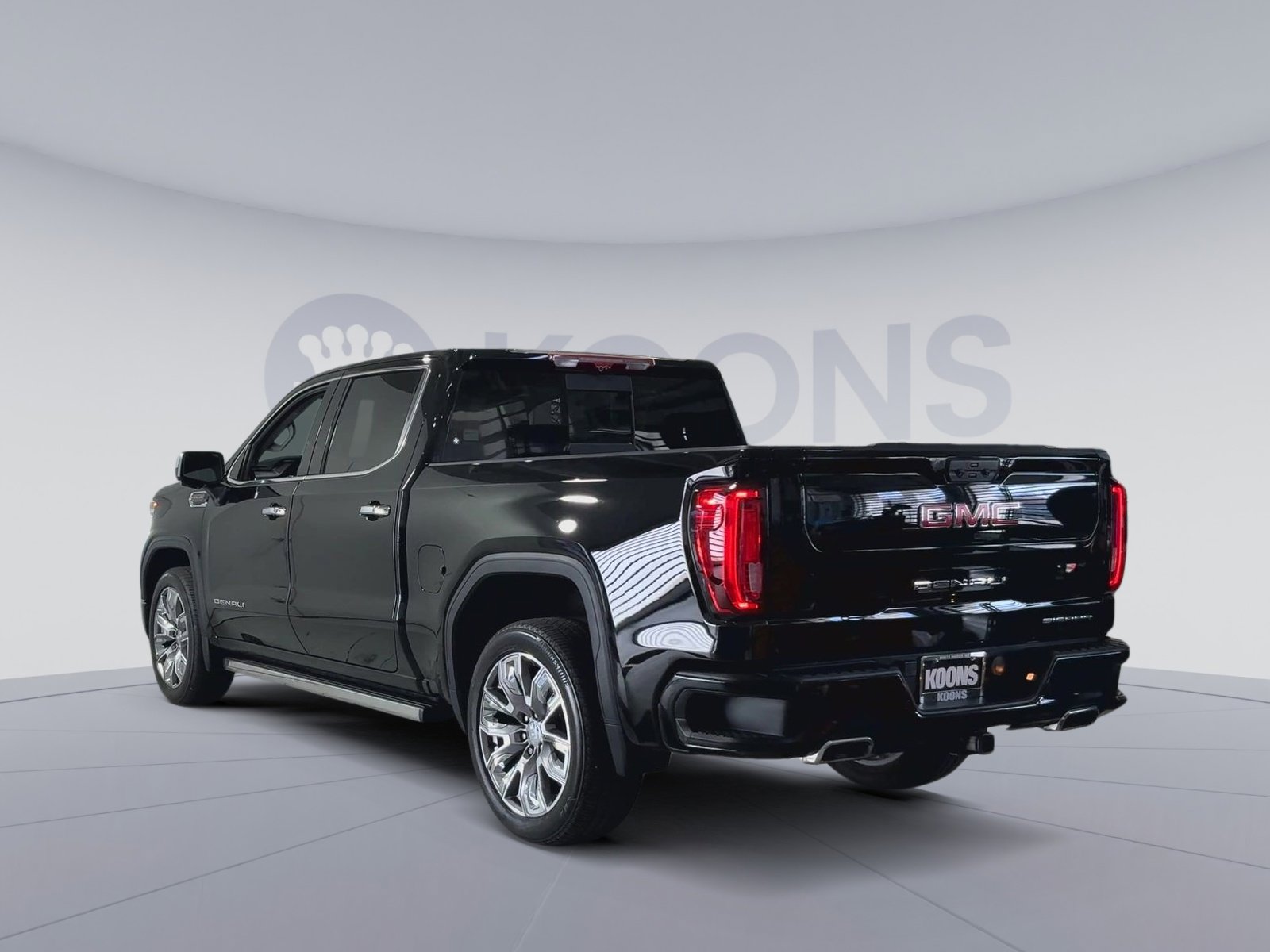 Used 2023 GMC Sierra 1500 Denali w/ Denali Reserve Package image 11