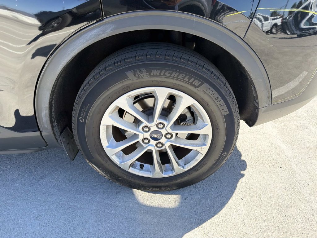 Used 2020 Ford Escape SE FWD image 5