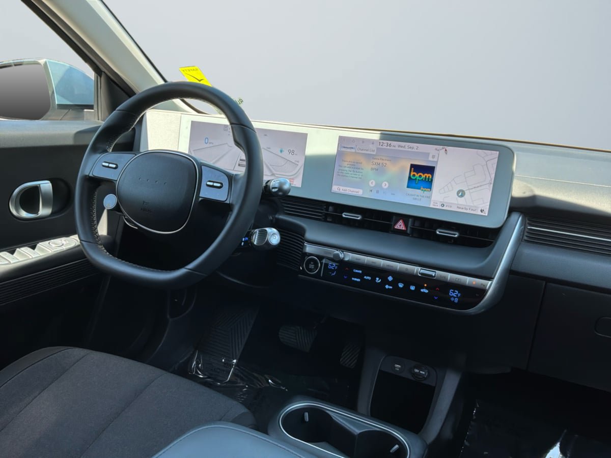 Used 2024 Hyundai Ioniq 5 SE RWD image 14
