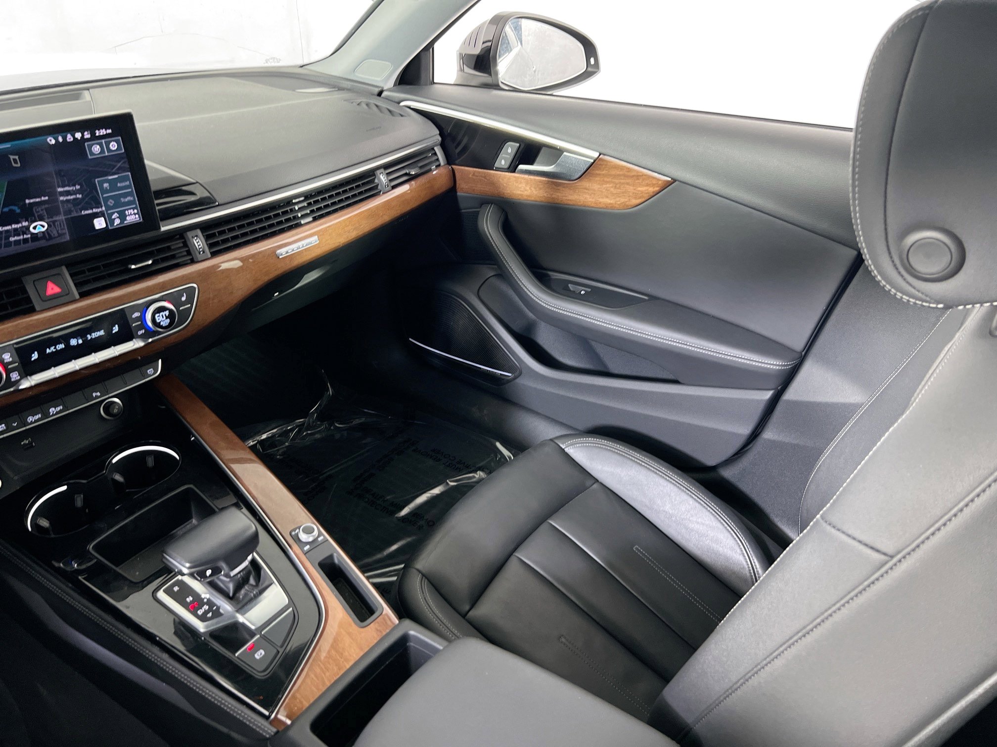 Used 2022 Audi A4 2.0T Premium Plus w/ Premium Plus Package image 24