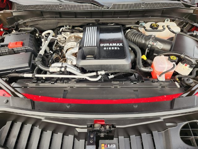 Used 2024 Chevrolet Suburban RST w/ Luxury Package RWD image 32