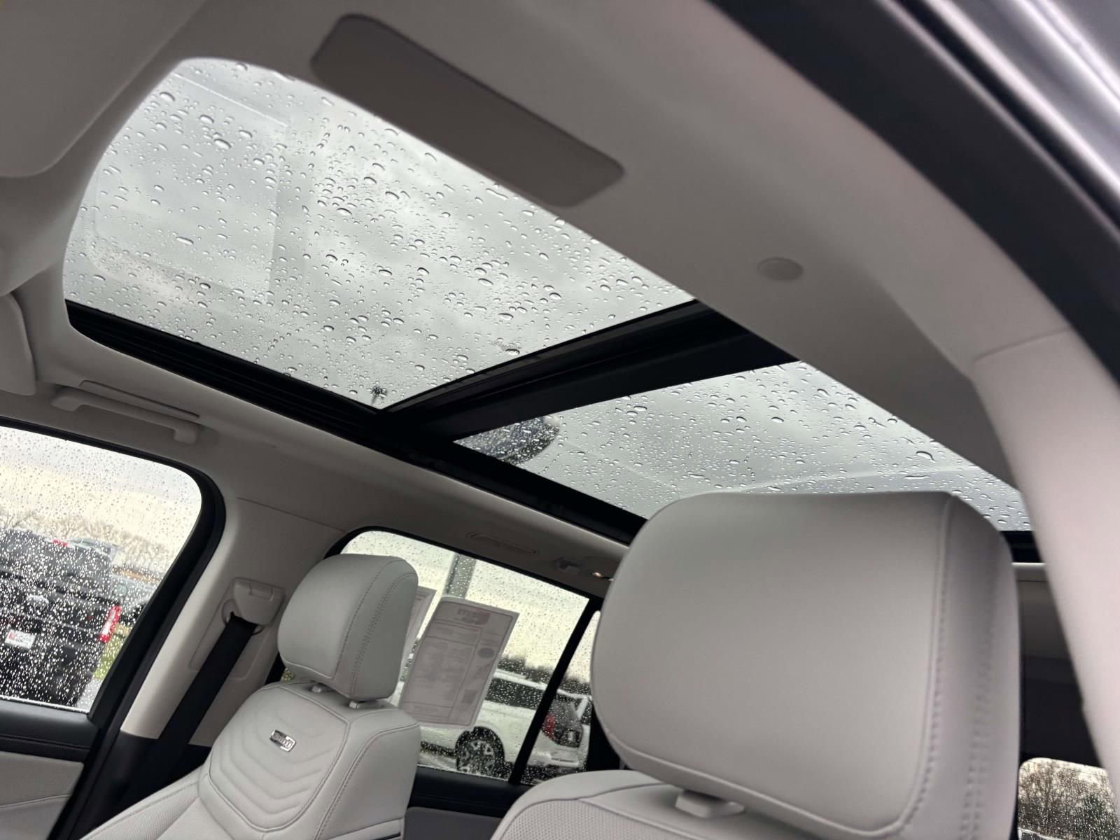 Used 2025 Ford Expedition Platinum w/ Platinum Ultimate Package image 27