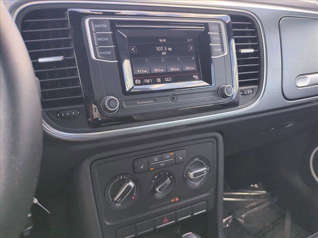 Used 2016 Volkswagen Beetle 1.8T Denim image 13