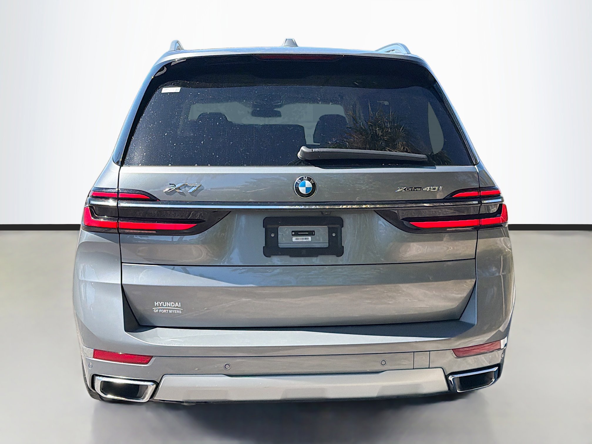 Used 2024 BMW X7 xDrive40i image 4