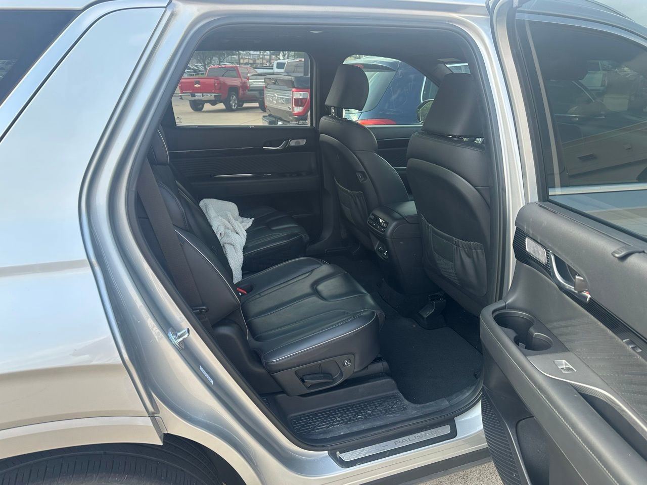 Used 2023 Hyundai Palisade Calligraphy w/ Cargo Package image 6