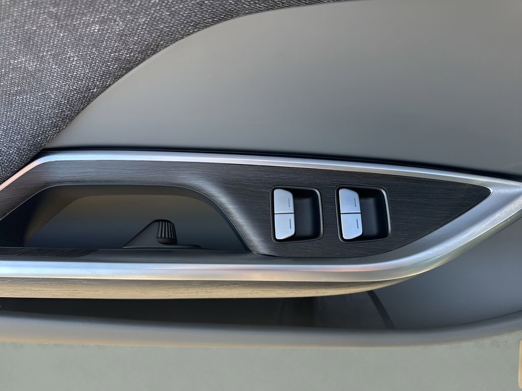 Used 2024 Lucid Air Touring image 25