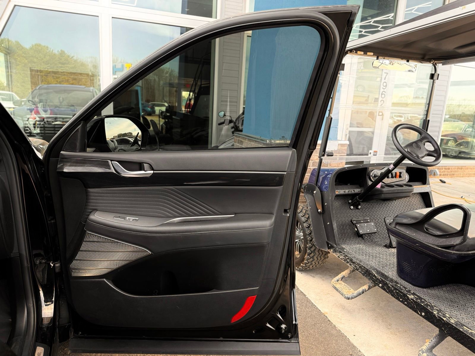 Used 2024 Hyundai Palisade Calligraphy image 32