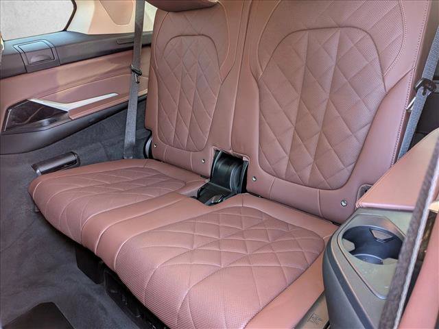 Certified 2023 BMW X7 xDrive40i w/ Premium Package image 20
