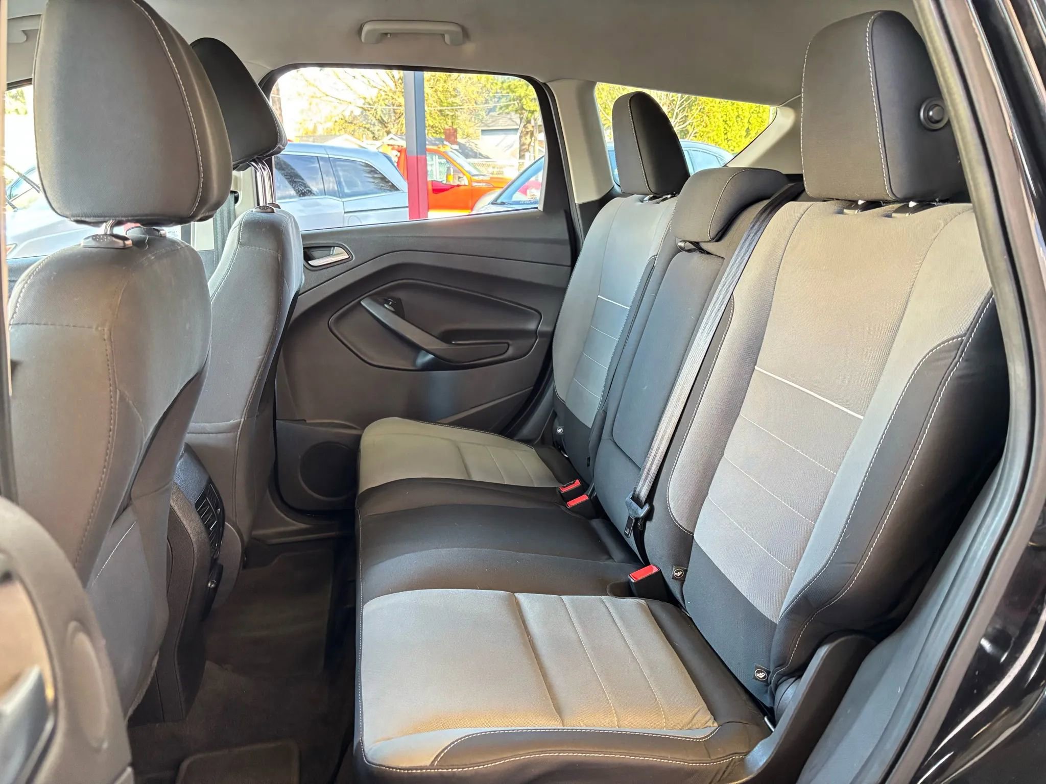 Used 2015 Ford Escape SE w/ Equipment Group 201A image 20