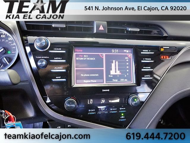 Used 2020 Toyota Camry SE w/ Carpet Mat Package image 24