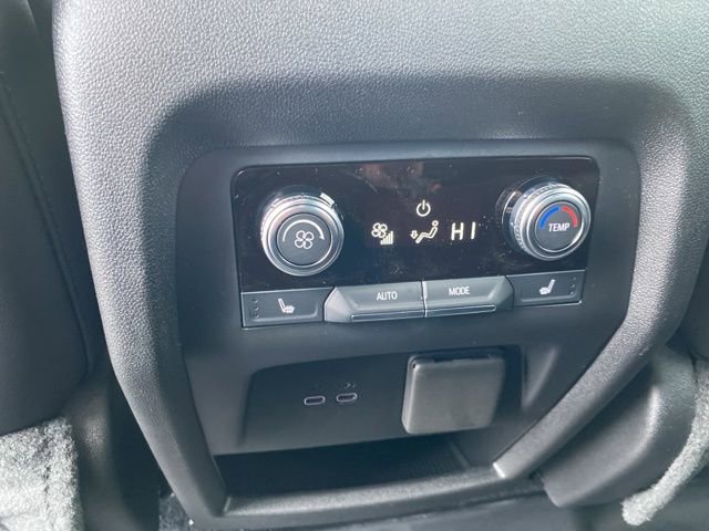 Used 2026 GMC Acadia Elevation w/ Elevation Premium Package image 29