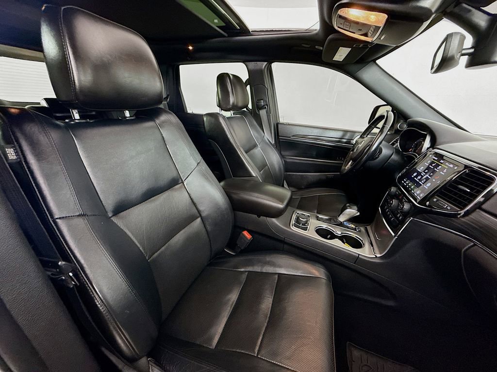 Used 2021 Jeep Grand Cherokee Limited w/ Luxury Group II AWD/4WD image 31