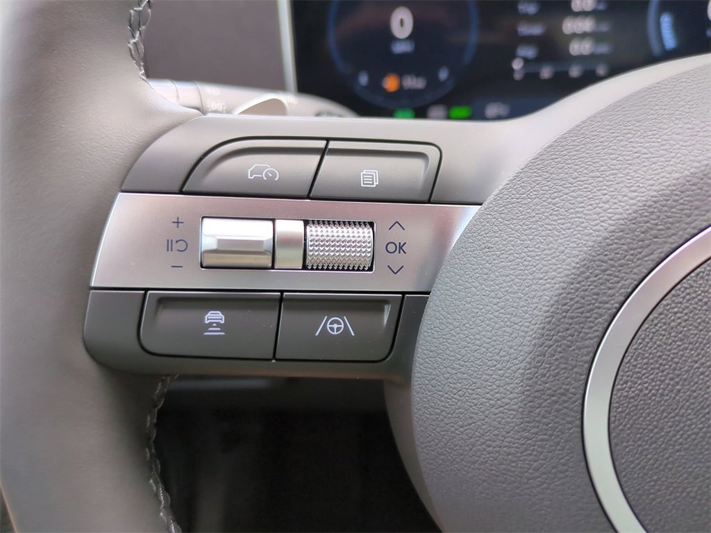 New 2025 Hyundai Sonata Limited image 26