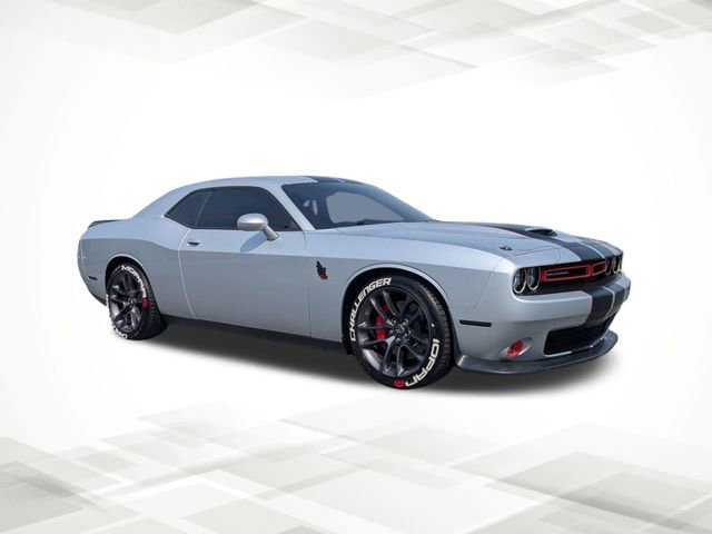 Used 2023 Dodge Challenger R/T w/ Plus Package image 2