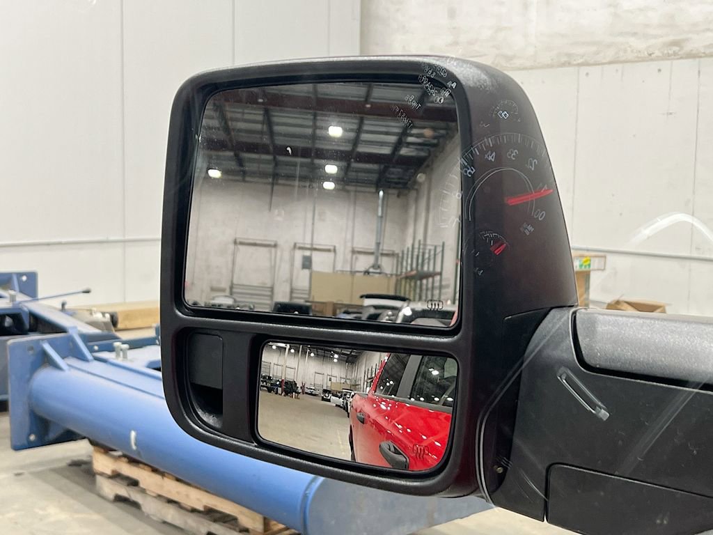 Used 2024 RAM 2500 Big Horn w/ Bed Utility Group image 33