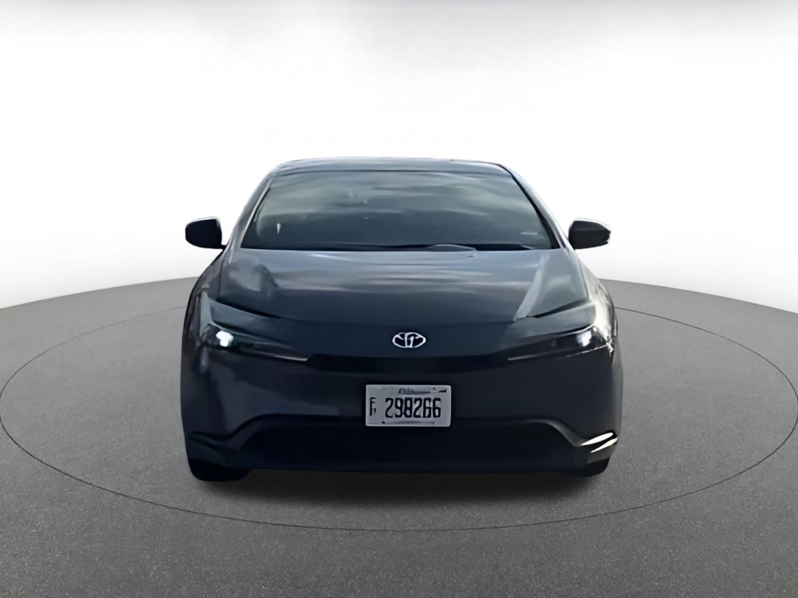 Used 2025 Toyota Prius LE image 14