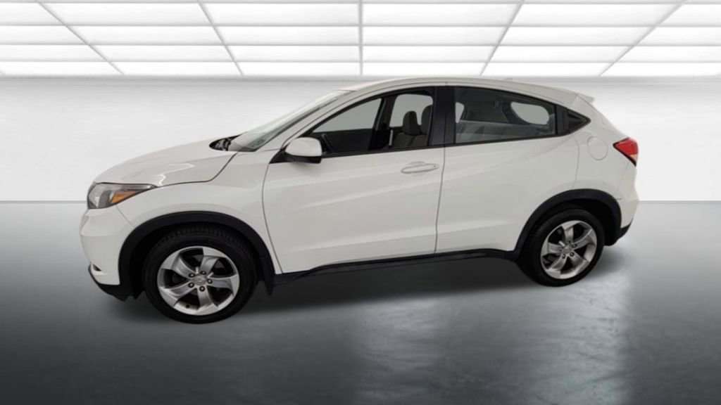 Used 2017 Honda HR-V LX image 3