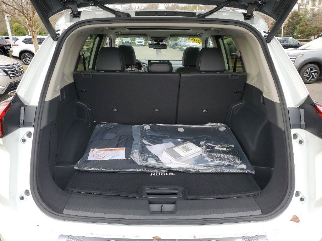 New 2026 Nissan Rogue Platinum w/ Platinum Premium Package AWD/4WD image 7