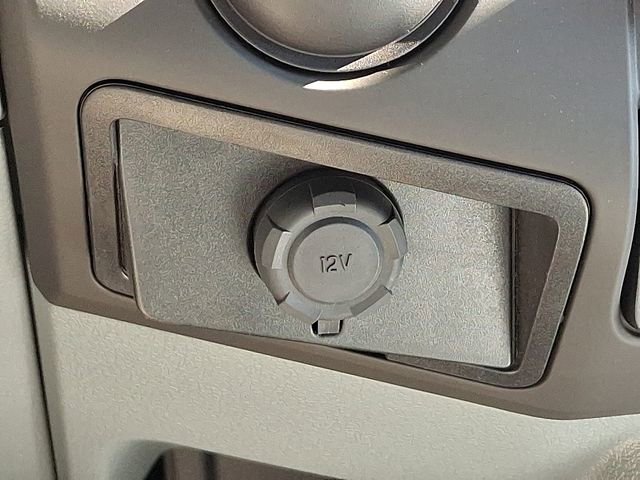 Used 2023 Ford F650 2WD Regular Cab Super Duty image 18