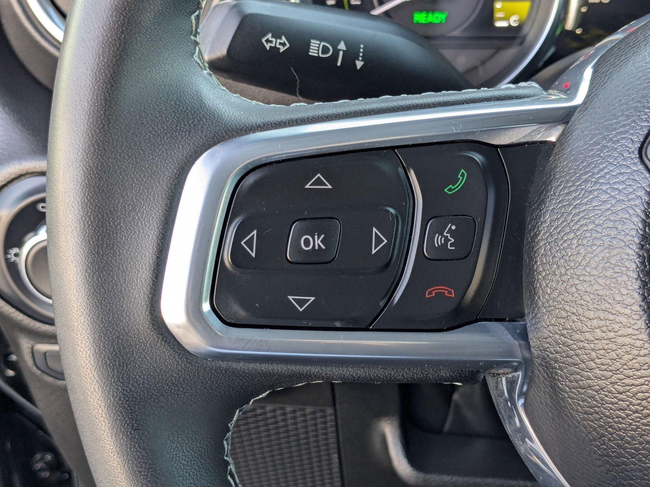 Used 2023 Jeep Wrangler Sahara image 16