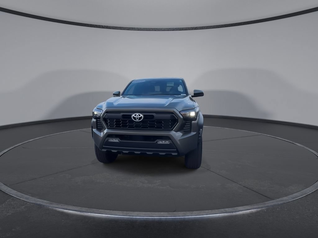 Used 2025 Toyota Tacoma TRD Off-Road AWD/4WD image 3