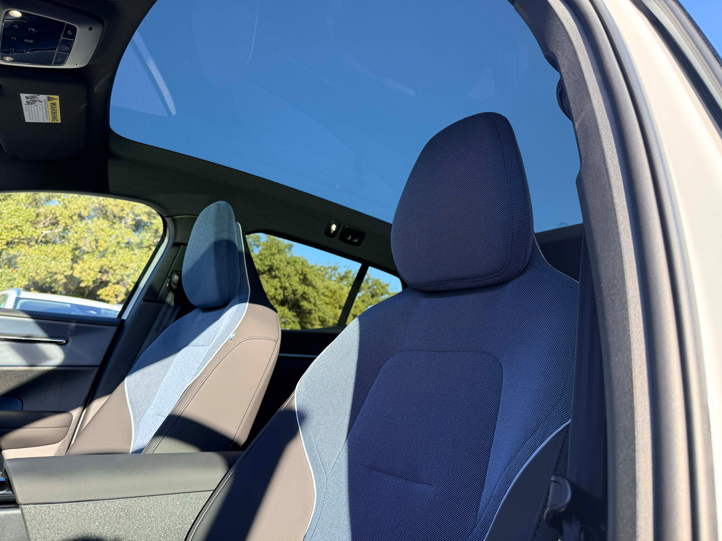 New 2026 Volvo EX30 Cross Country Ultra AWD/4WD image 14
