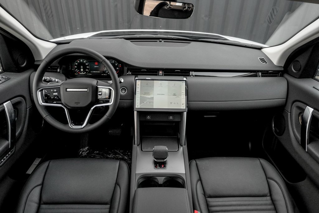 Used 2025 Land Rover Discovery Sport S image 19