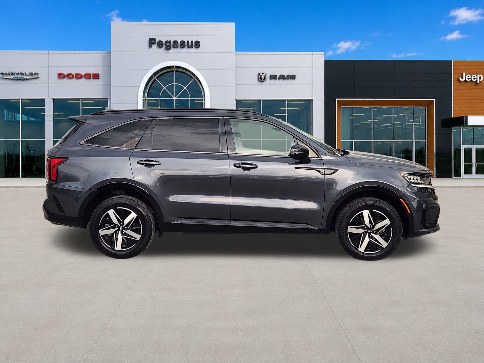 Used 2021 Kia Sorento EX w/ Panoramic Sunroof Package AWD/4WD image 7