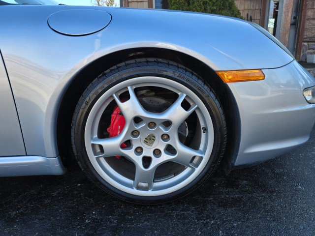 Used 2005 Porsche 911 Carrera S image 31