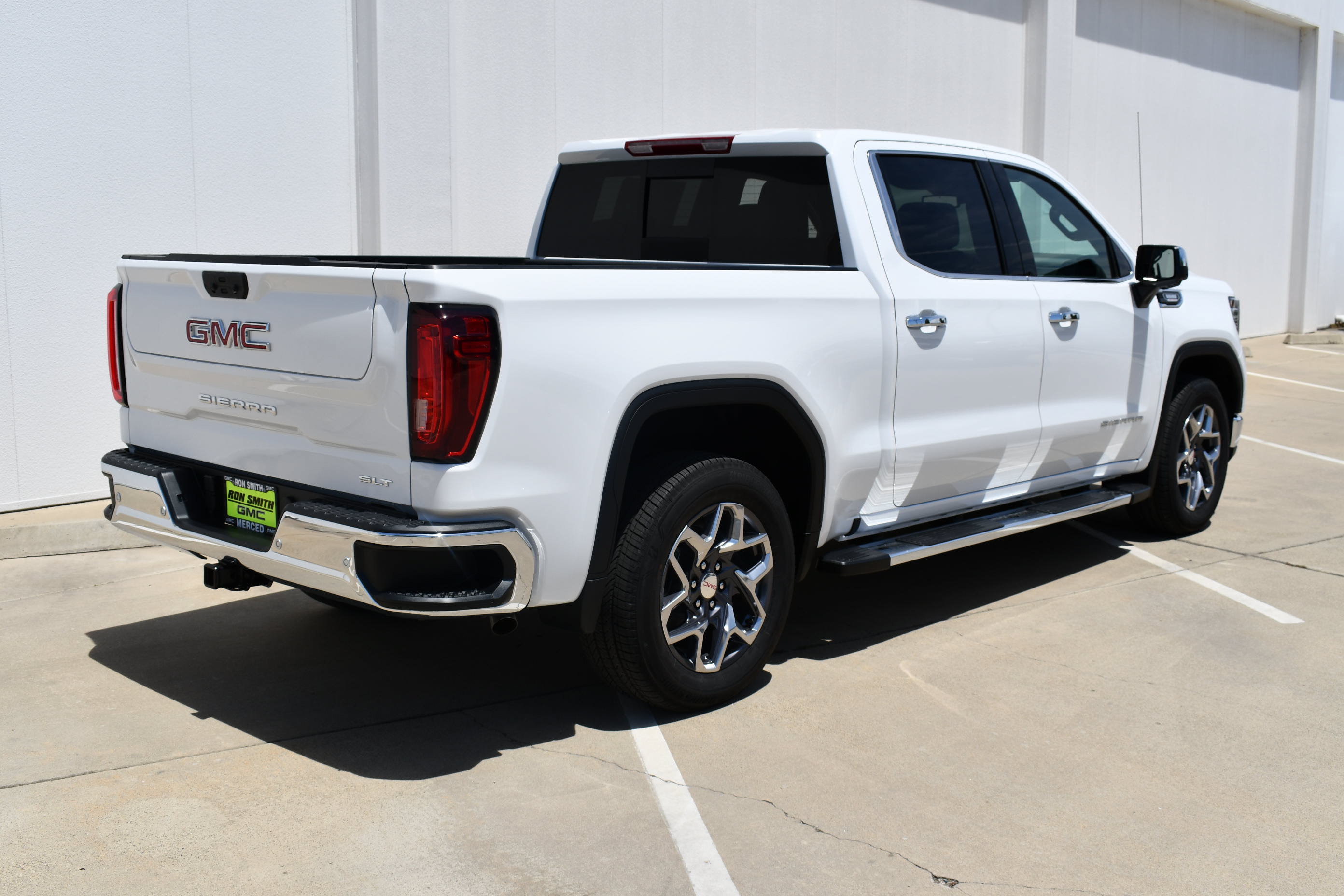 New 2026 GMC Sierra 1500 SLT w/ SLT Premium Plus Package RWD image 8