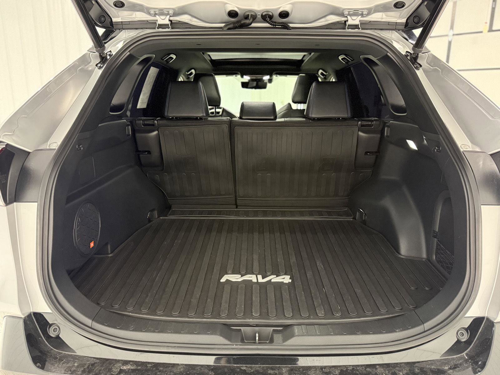 Used 2022 Toyota RAV4 XSE image 6