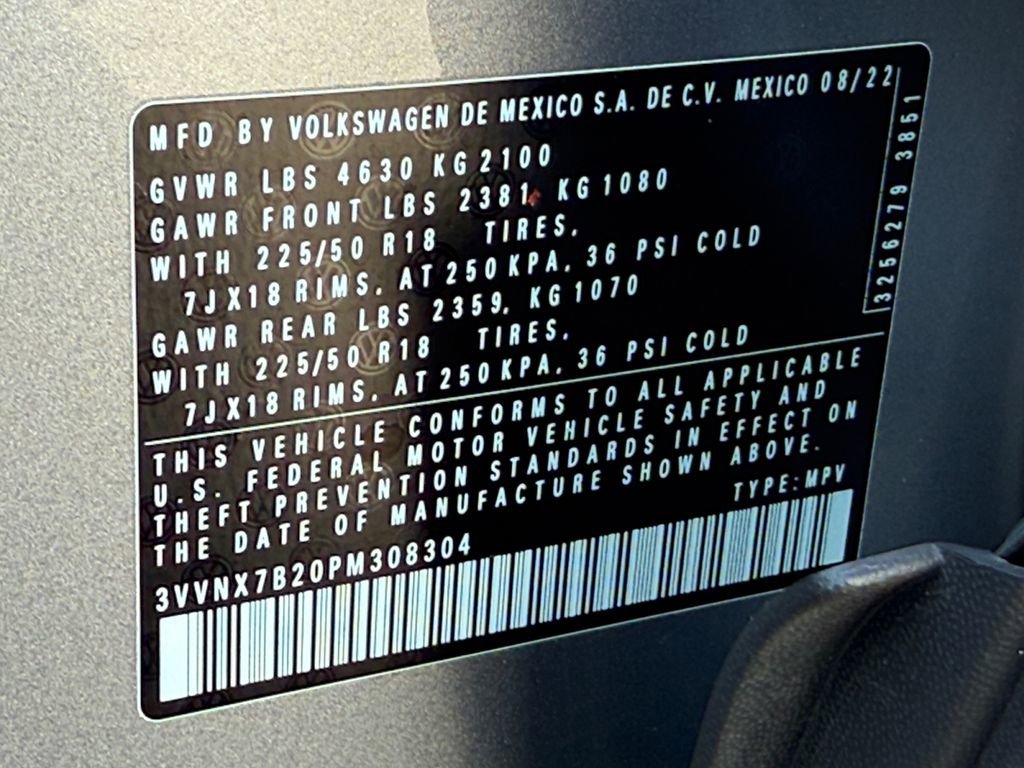 Used 2023 Volkswagen Taos SE w/ Panoramic Sunroof Package image 28