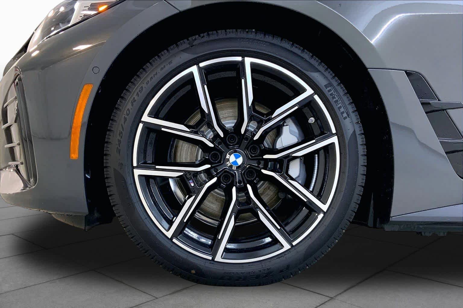 New 2026 BMW i4 xDrive40i w/ M Sport Package AWD/4WD image 11