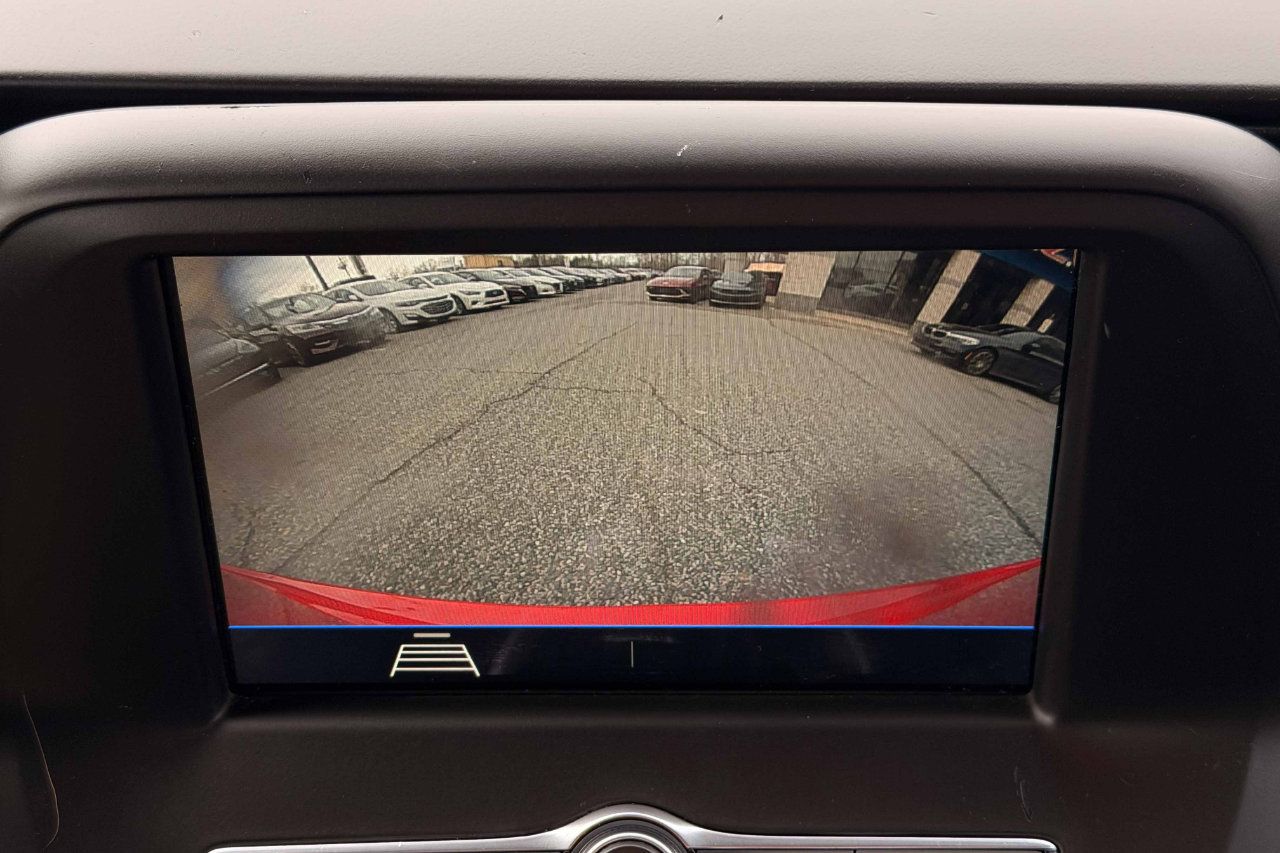 Used 2019 Chevrolet Camaro LT image 16