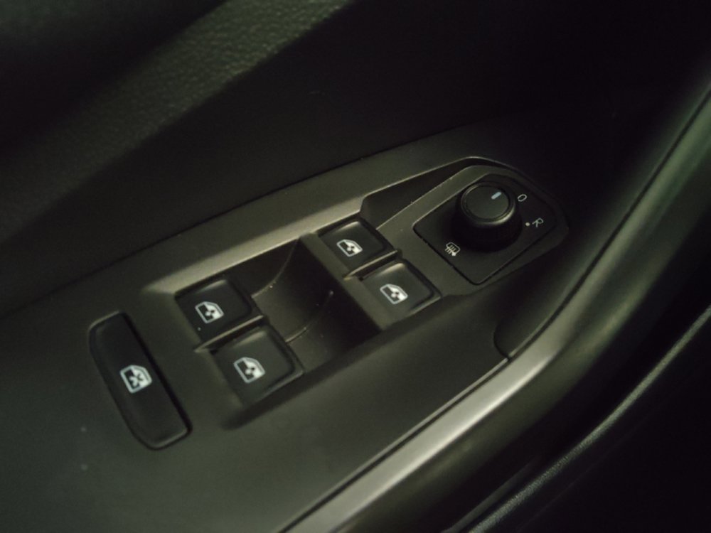 Used 2019 Volkswagen Jetta R-Line w/ R-Line Cold Weather Package FWD image 27