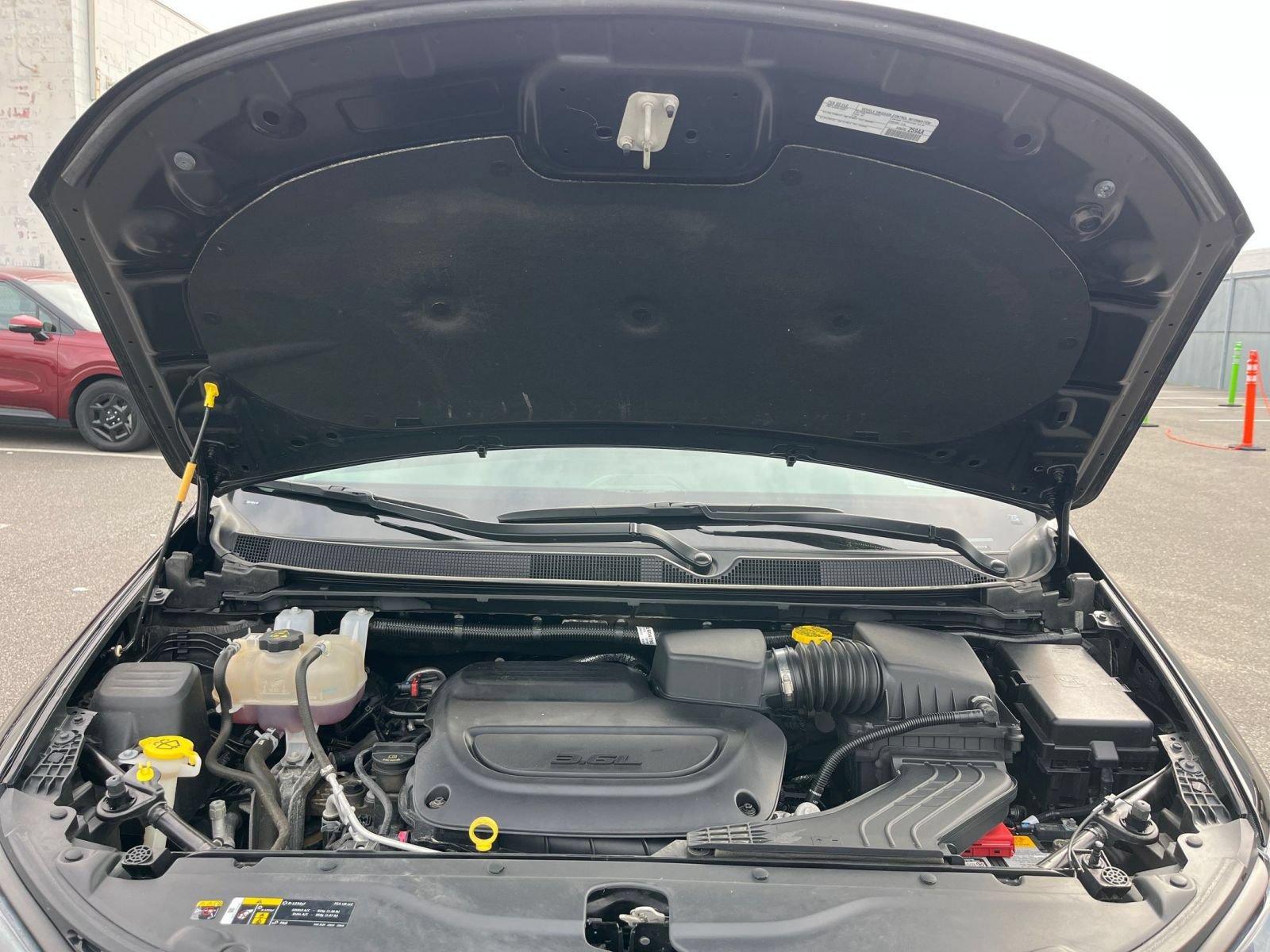 Used 2024 Chrysler Voyager LX FWD image 34
