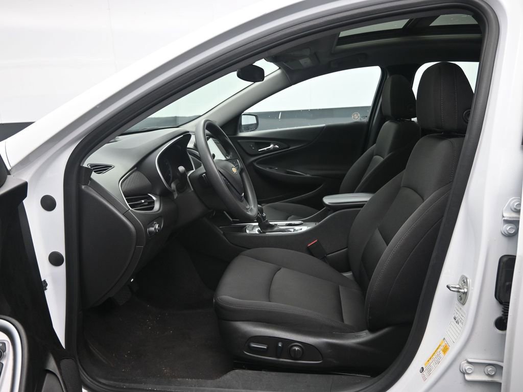 Used 2024 Chevrolet Malibu LT image 26