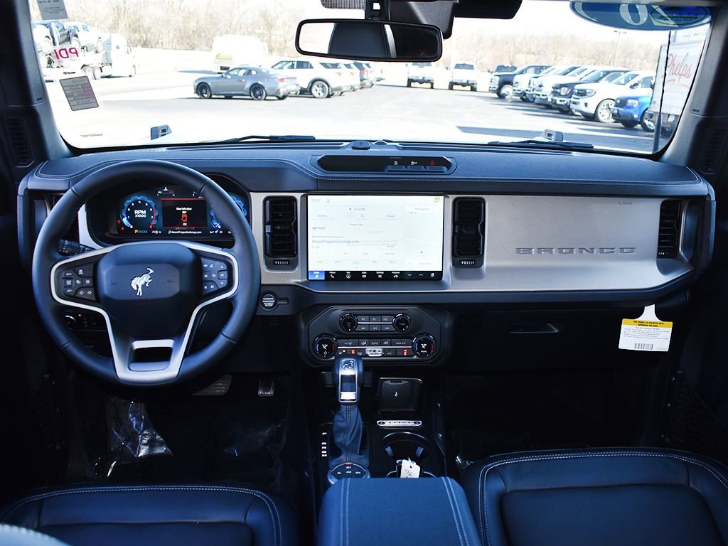 New 2026 Ford Bronco Outer Banks AWD/4WD image 4