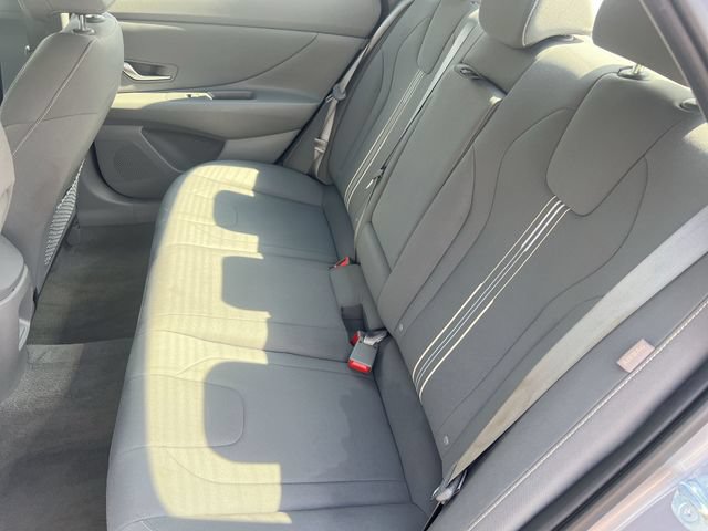 Certified 2025 Hyundai Elantra SEL FWD image 37