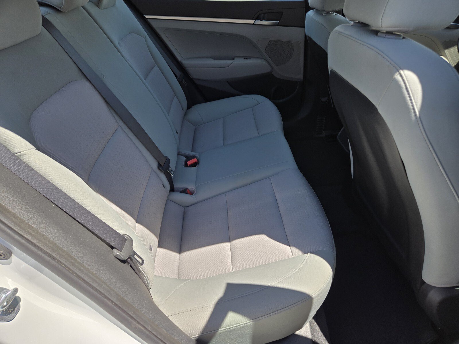 Used 2017 Hyundai Elantra SE FWD image 11