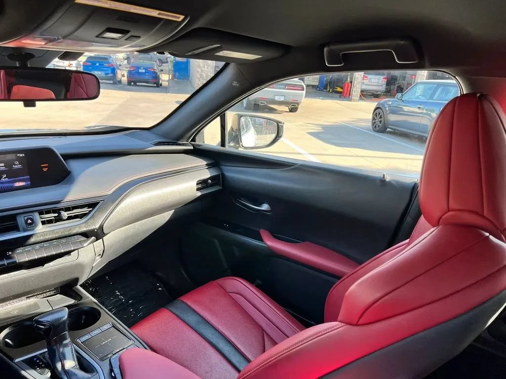Used 2020 Lexus UX 250h F Sport AWD/4WD image 37