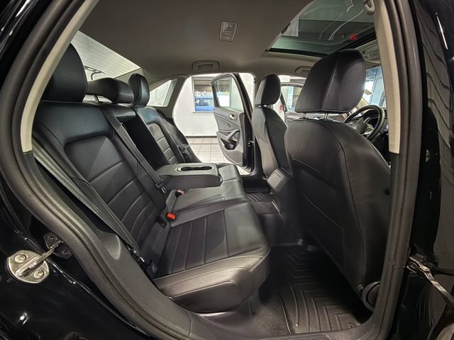 Used 2024 Volkswagen Jetta SE FWD image 13