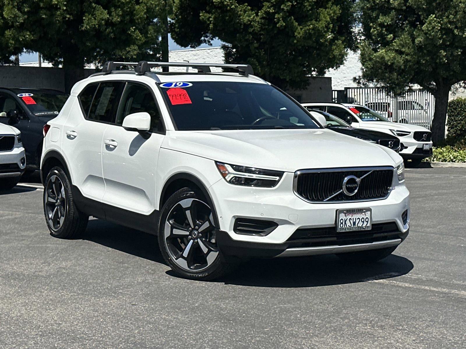 Used 2019 Volvo XC40 T5 Momentum
