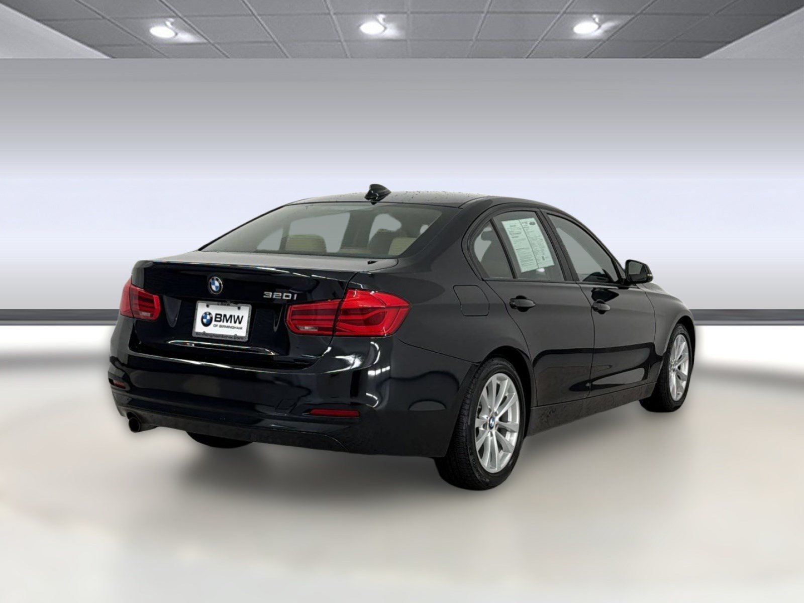 Used 2018 BMW 320i Sedan RWD image 8