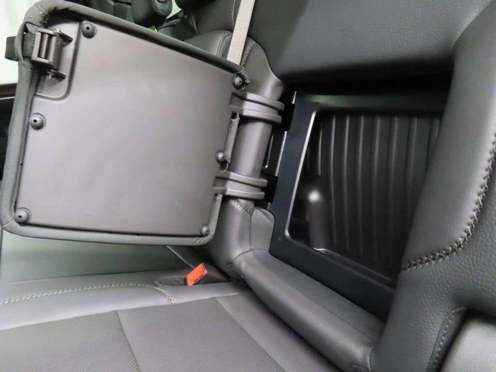 Used 2025 GMC Sierra 3500 Denali image 74