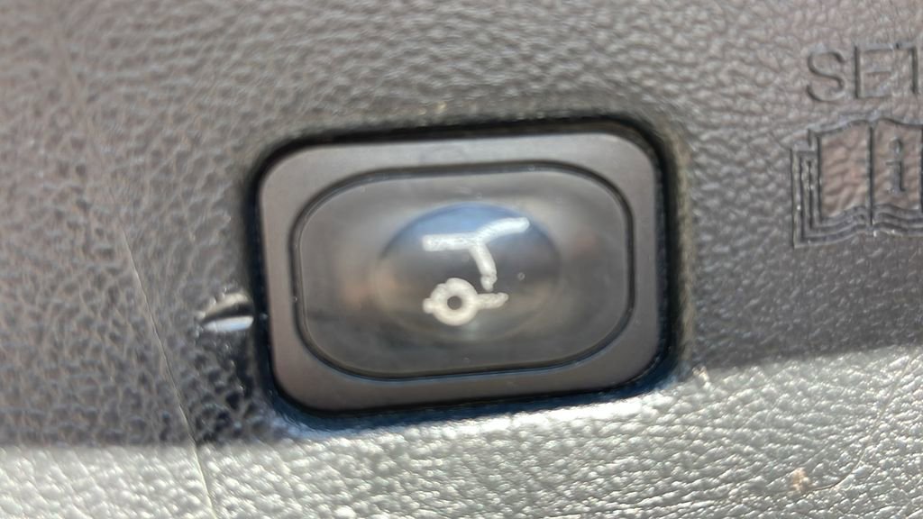 Used 2022 Ford Edge SEL w/ Sport Appearance Package image 29