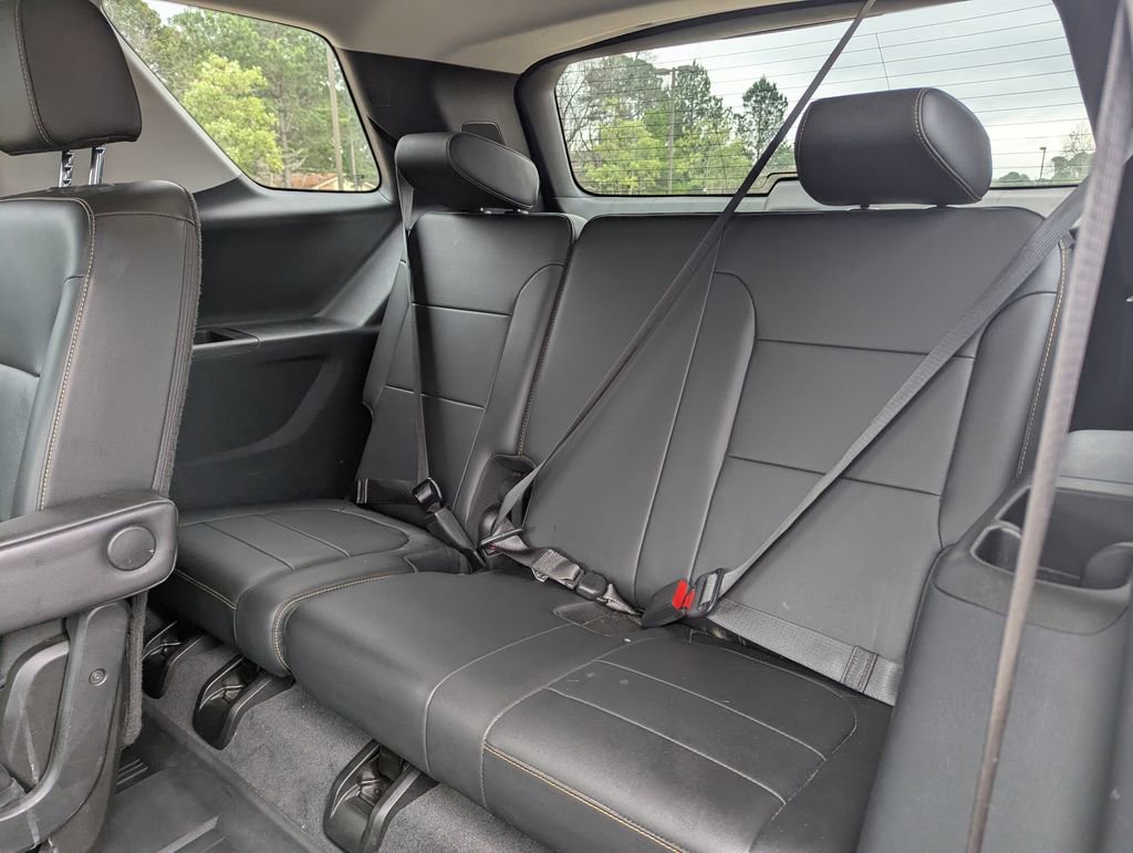 Used 2020 Chevrolet Traverse RS image 19