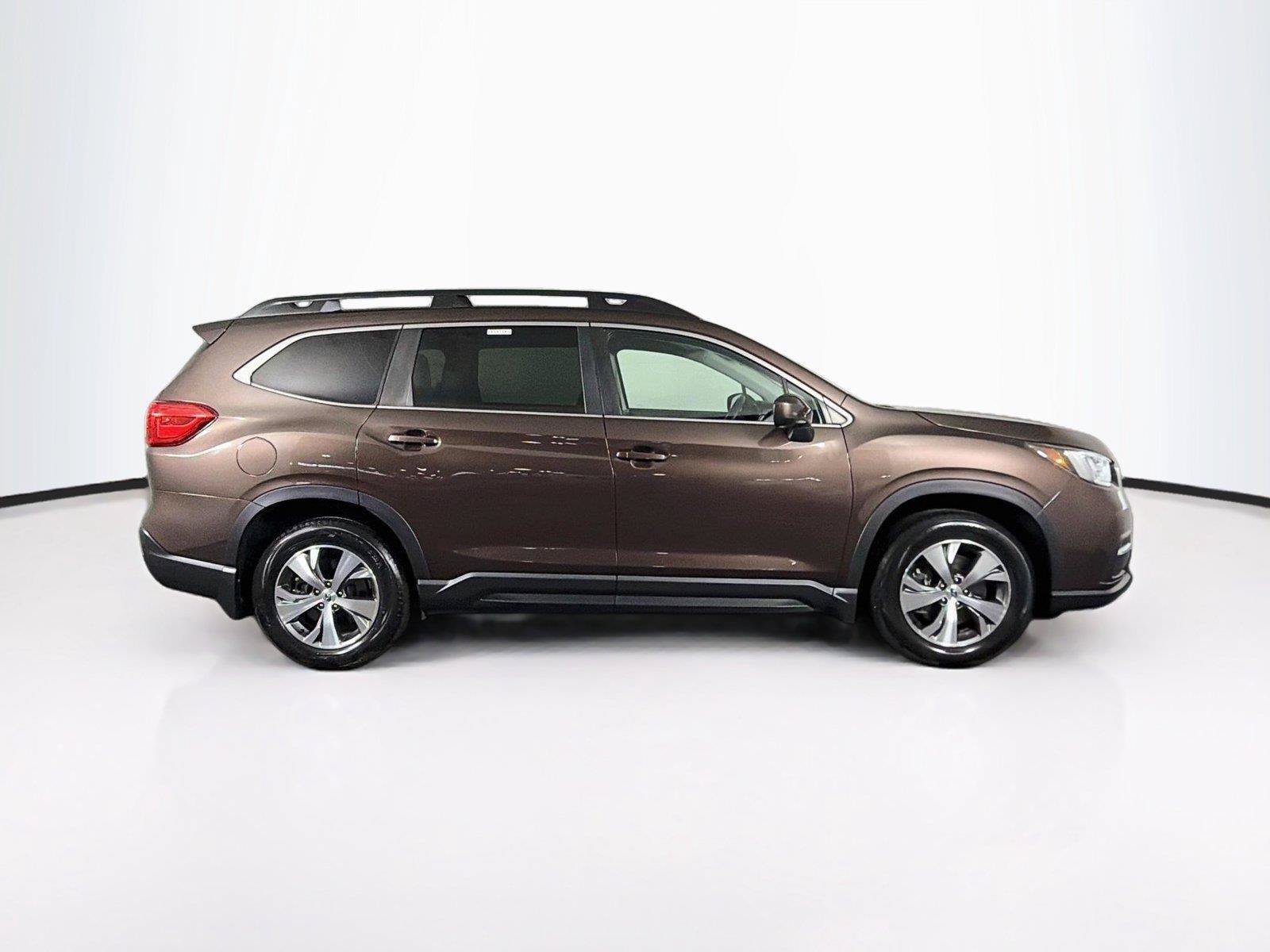 Used 2021 Subaru Ascent Premium w/ Convenience Package AWD/4WD image 12